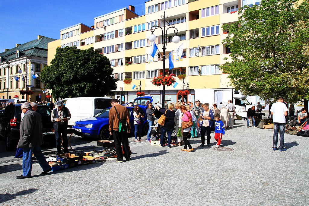 Jarmark Staroci w Rynku wciąż cieszy się uznaniem legniczan