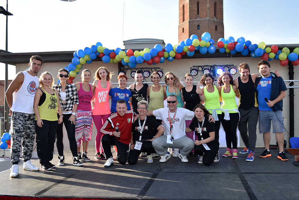 Charytatywny maraton zumby na dachu Galerii Piastów
