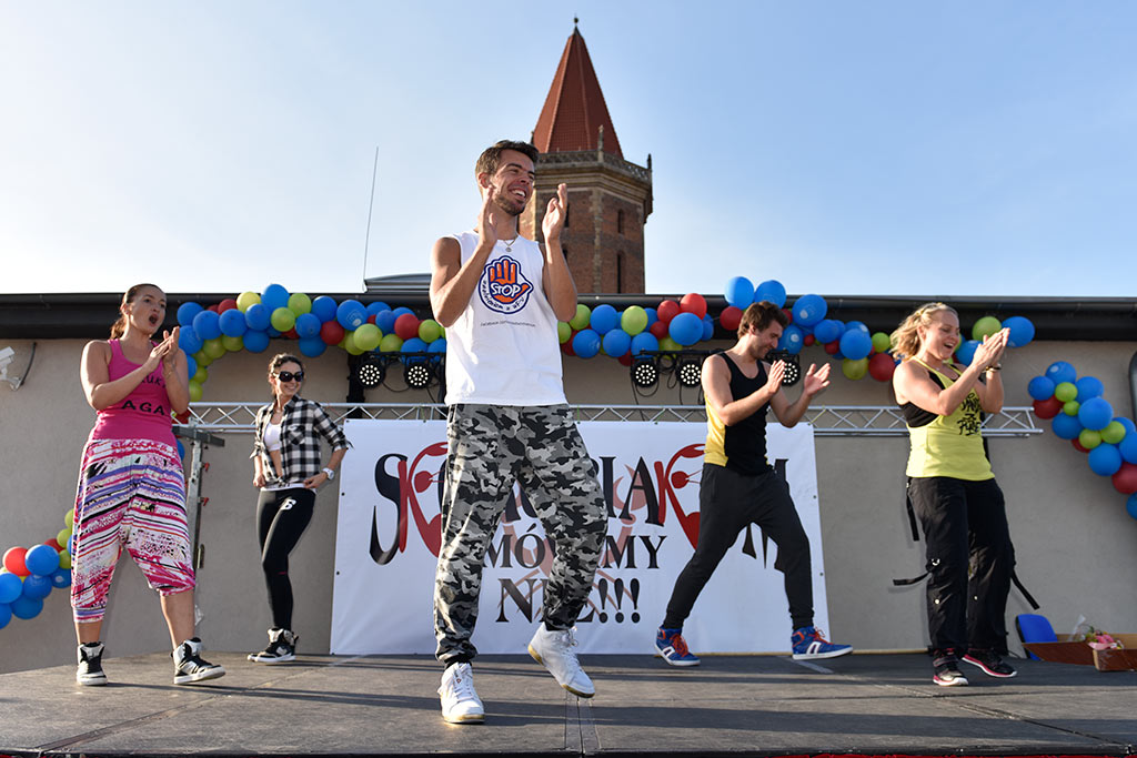 Charytatywny maraton zumby na dachu Galerii Piastów