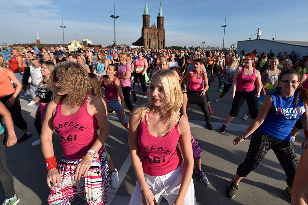 Charytatywny maraton zumby na dachu Galerii Piastów