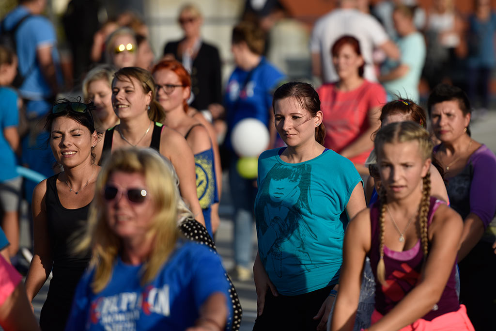 Charytatywny maraton zumby na dachu Galerii Piastów