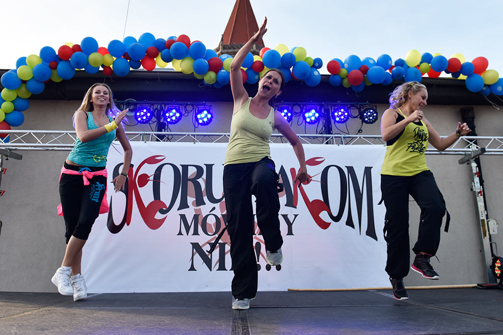 Charytatywny maraton zumby na dachu Galerii Piastów