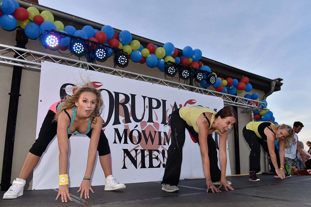 Charytatywny maraton zumby na dachu Galerii Piastów