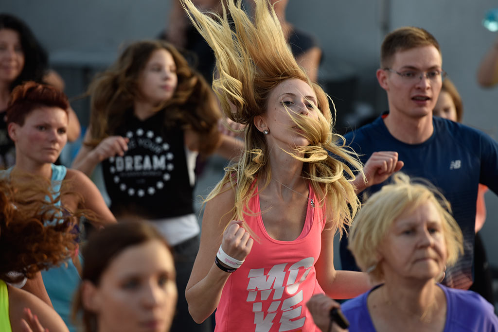 Charytatywny maraton zumby na dachu Galerii Piastów