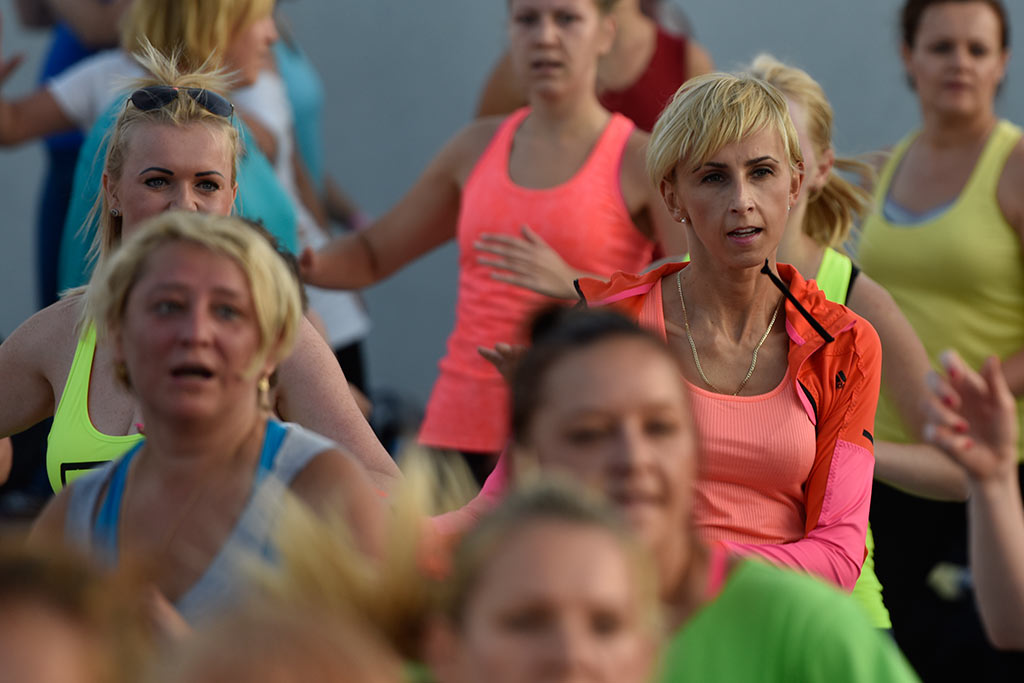 Charytatywny maraton zumby na dachu Galerii Piastów cz2