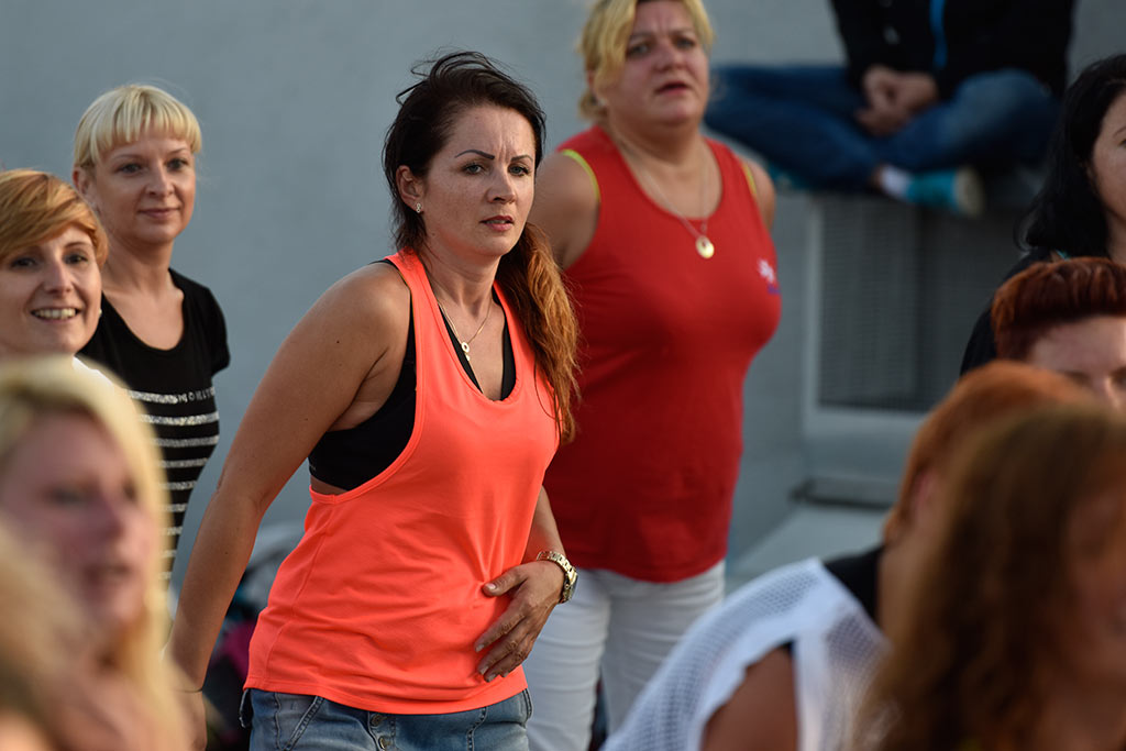 Charytatywny maraton zumby na dachu Galerii Piastów cz2