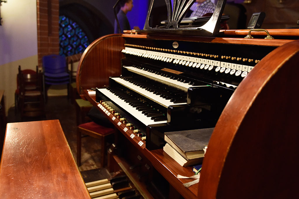 Muzyka ze zbiorów jasnogórskich i improwizacja organowa
