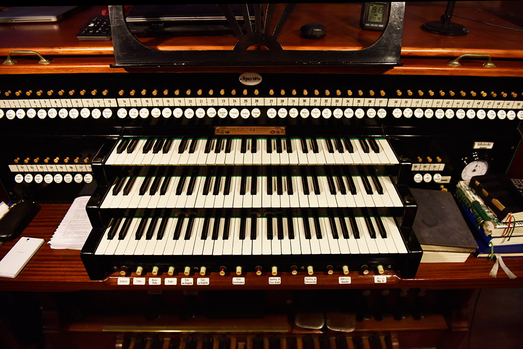Muzyka ze zbiorów jasnogórskich i improwizacja organowa