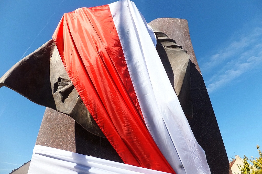 Legniczanie uczestniczyli w odsłonięciu Pomnika Zesłańcom Sybiru