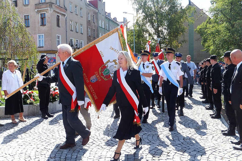 Legniczanie uczestniczyli w odsłonięciu Pomnika Zesłańcom Sybiru
