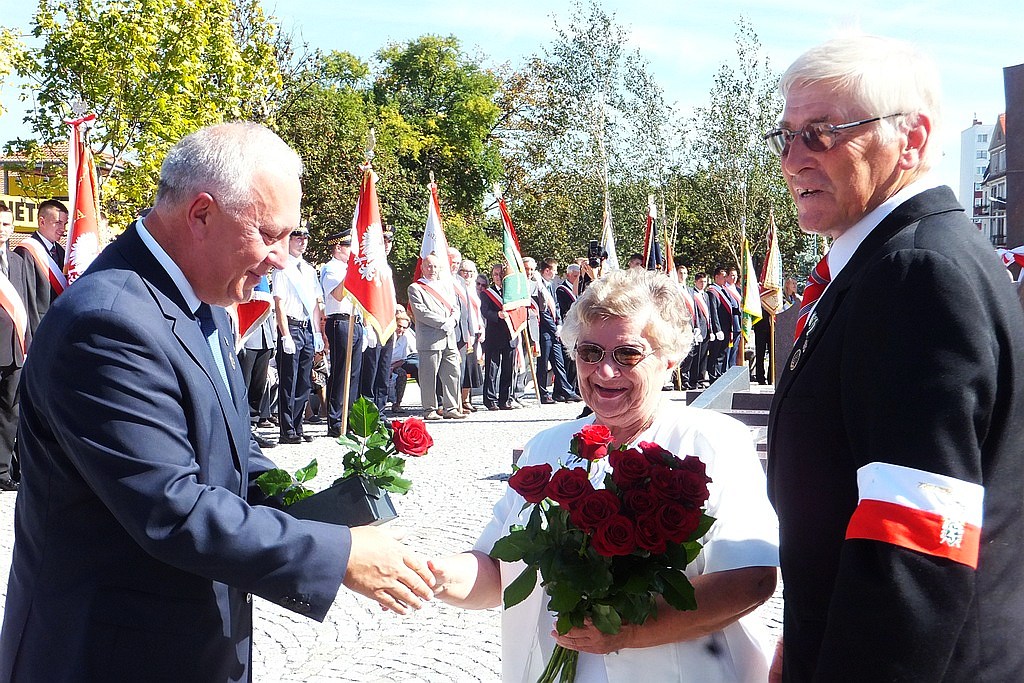 Legniczanie uczestniczyli w odsłonięciu Pomnika Zesłańcom Sybiru