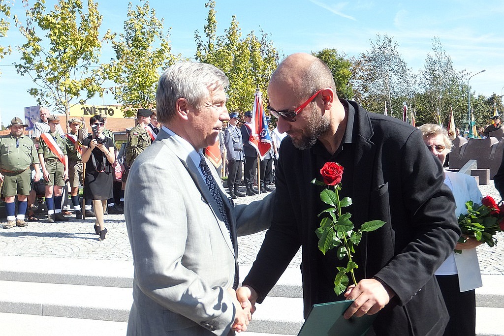 Legniczanie uczestniczyli w odsłonięciu Pomnika Zesłańcom Sybiru