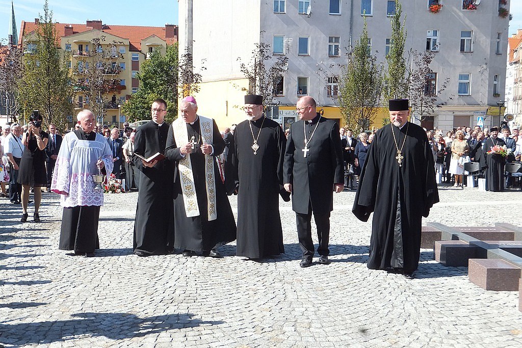 Legniczanie uczestniczyli w odsłonięciu Pomnika Zesłańcom Sybiru