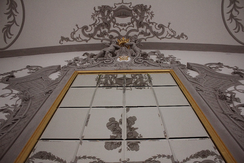 Sala królewska już zachwyca, maneżownia nabiera wyrazu