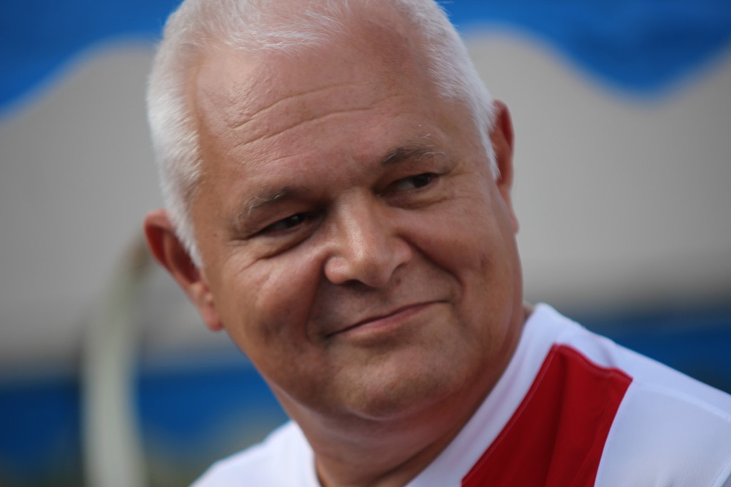 Na torach łuczniczych przy ul. Radosnej strzelają oldboje