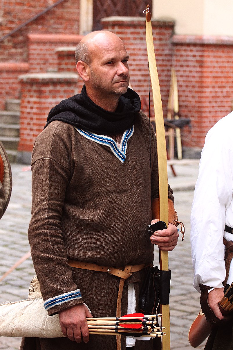 Kilkunastu łuczników z całej Polski walczyło na legnickim zamku