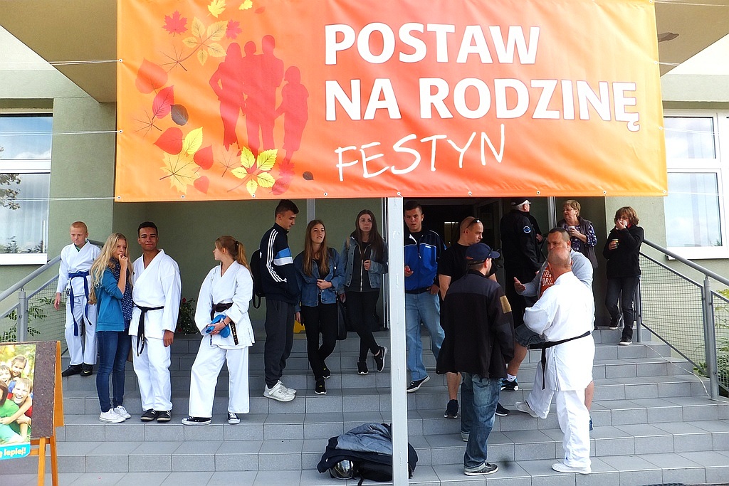 Wielka rodzinna zabawa na festynie szkolnym w ZSO nr 2