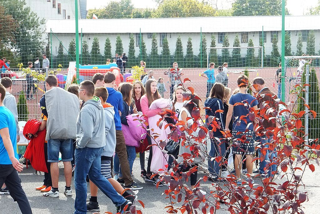Wielka rodzinna zabawa na festynie szkolnym w ZSO nr 2
