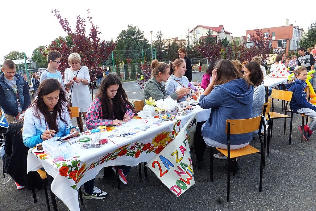 Wielka rodzinna zabawa na festynie szkolnym w ZSO nr 2