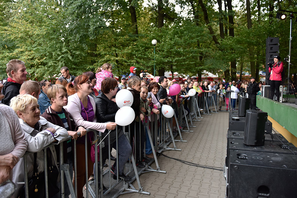 Tysiące legniczan bawiły się na wielkiej dyskotece w parku