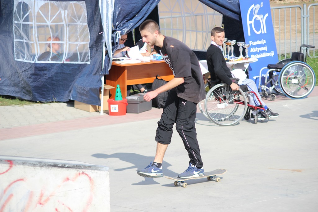 Drugi happening integracyjny na legnickim skateparku