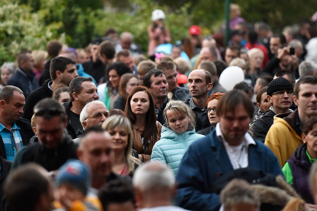 Tysiące legniczan bawiły się na wielkiej dyskotece w parku