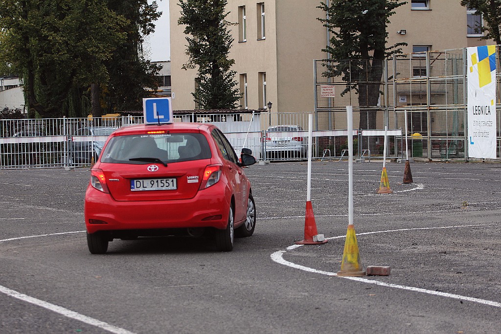 Bezpieczny uczeń w Zespole Szkół Samochodowych. Wykłady i pokazy