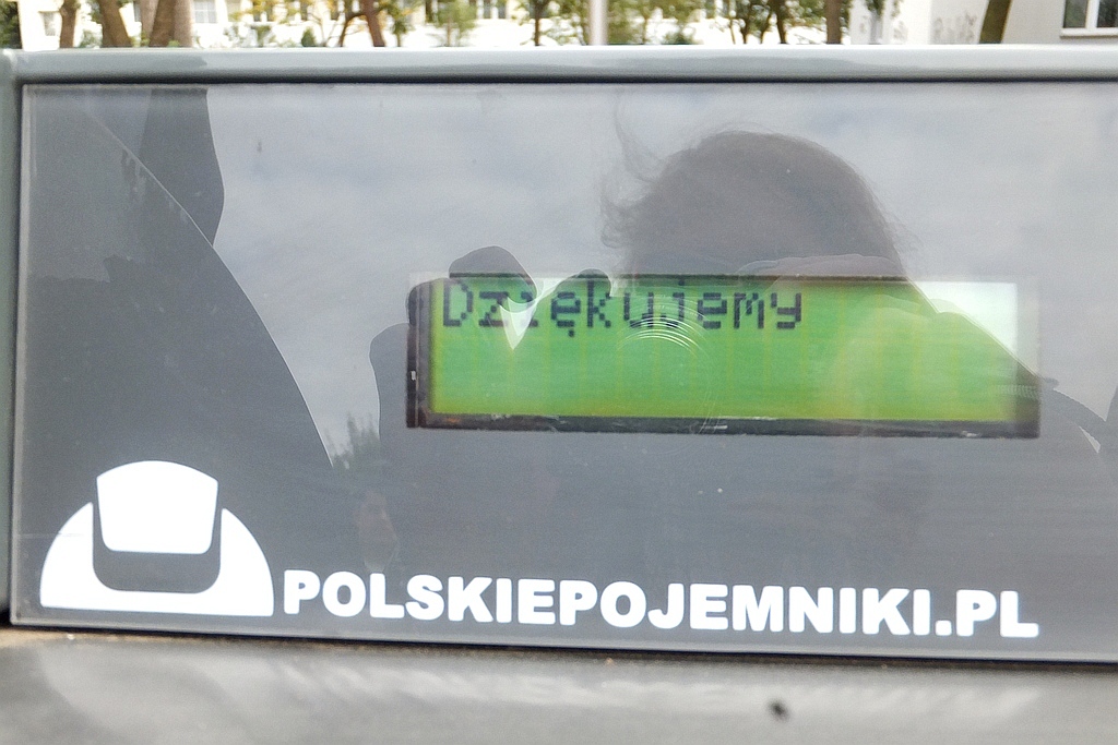 Mieszkańcy ulicy Kosmicznej mają podziemny śmietnik