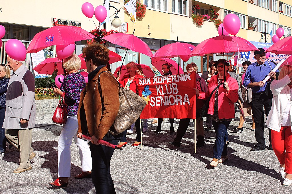 Kobiety z Europa Donna maszerując nawoływały do profilaktyki