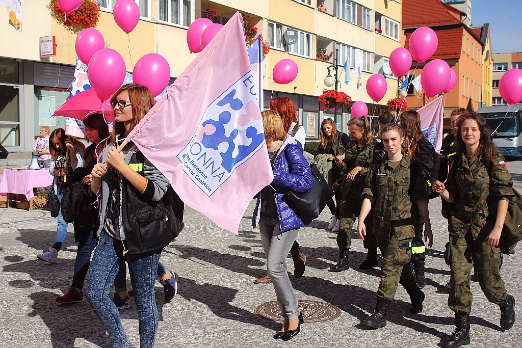 Kobiety z Europa Donna maszerując nawoływały do profilaktyki