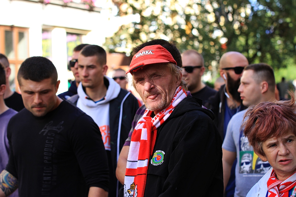 Zwolennicy Kukiza protestowali w Rynku przeciwko uchodźcom