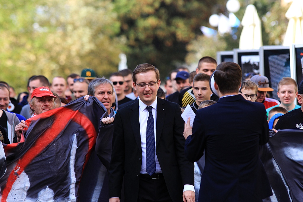 Zwolennicy Kukiza protestowali w Rynku przeciwko uchodźcom