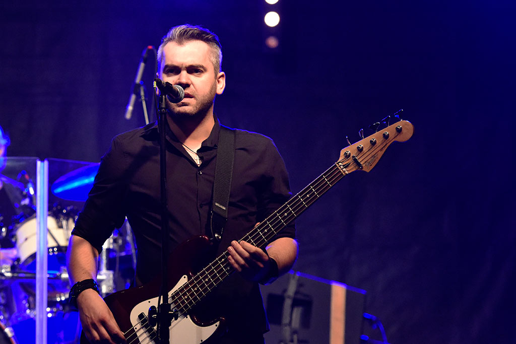 Ponad tysiac osób bawiło się na koncercie Czerwonych Gitar