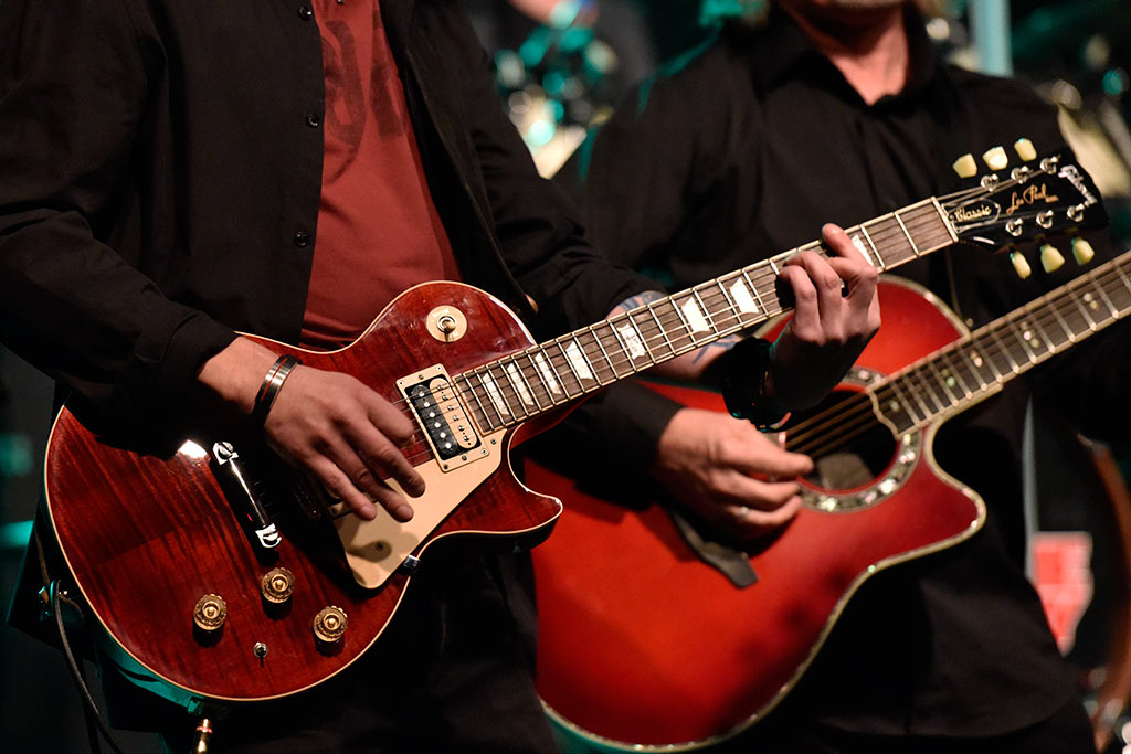 Ponad tysiac osób bawiło się na koncercie Czerwonych Gitar