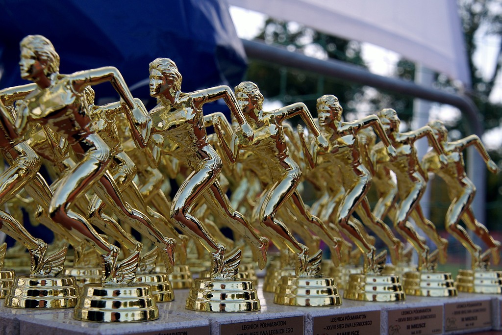 Grzegorz Gronostaj zwycięzcą legnickiego półmaratonu - część 2