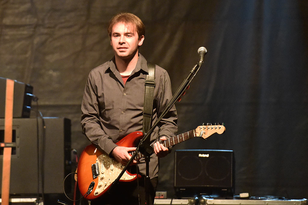 Ponad tysiac osób bawiło się na koncercie Czerwonych Gitar
