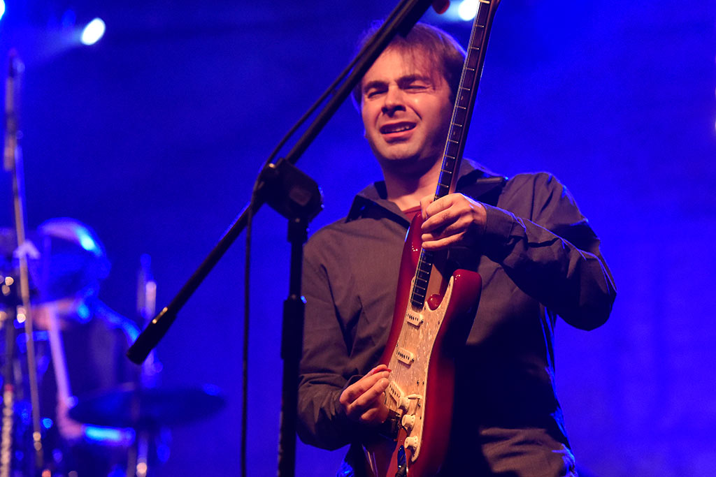 Ponad tysiac osób bawiło się na koncercie Czerwonych Gitar