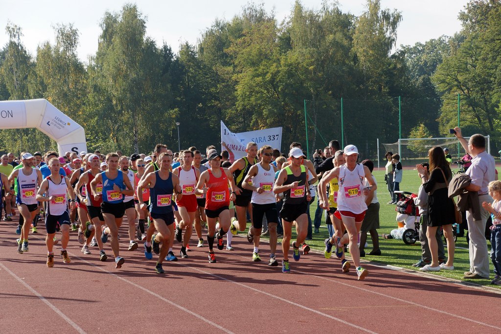 Grzegorz Gronostaj zwycięzcą legnickiego półmaratonu - część 2
