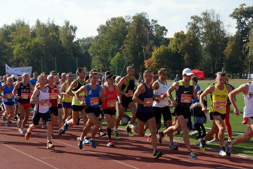 Grzegorz Gronostaj zwycięzcą legnickiego półmaratonu - część 2