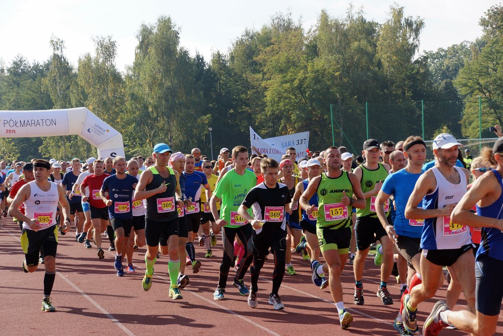 Grzegorz Gronostaj zwycięzcą legnickiego półmaratonu - część 2
