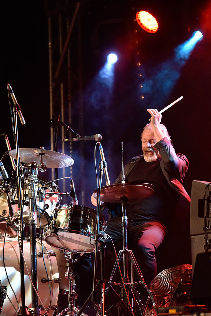 Ponad tysiac osób bawiło się na koncercie Czerwonych Gitar