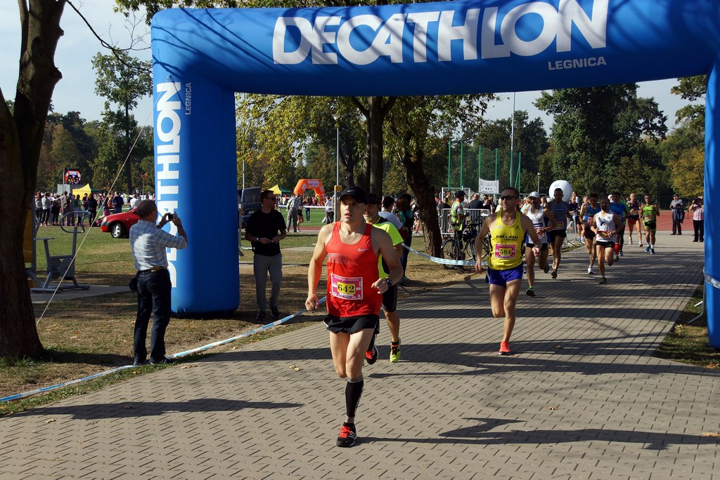 Grzegorz Gronostaj zwycięzcą legnickiego półmaratonu - część 2