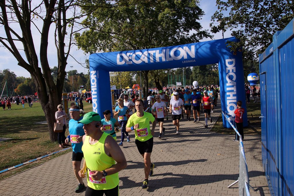 Grzegorz Gronostaj zwycięzcą legnickiego półmaratonu - część 2