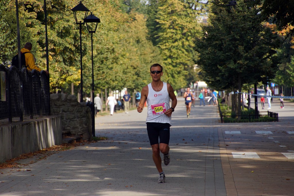 Grzegorz Gronostaj zwycięzcą legnickiego półmaratonu - część 2