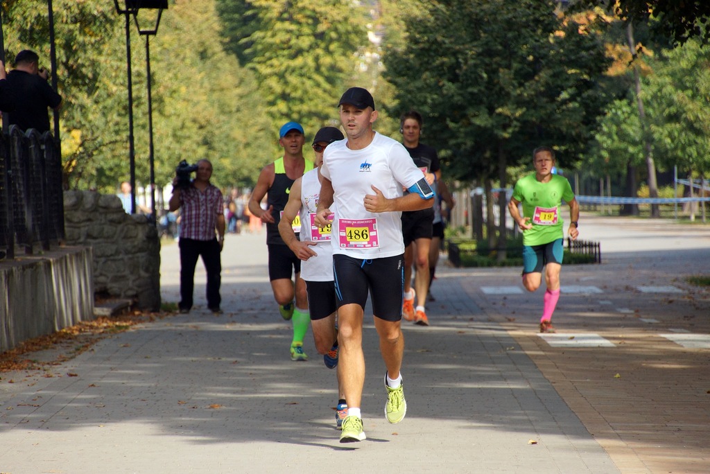 Grzegorz Gronostaj zwycięzcą legnickiego półmaratonu - część 2
