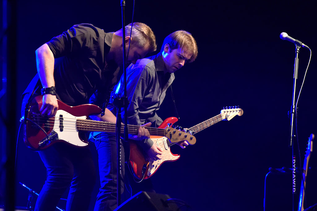 Ponad tysiac osób bawiło się na koncercie Czerwonych Gitar