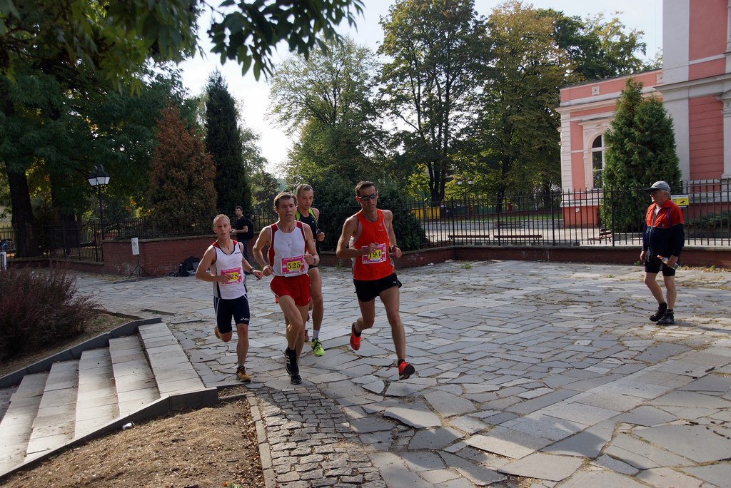 Grzegorz Gronostaj zwycięzcą legnickiego półmaratonu - część 2