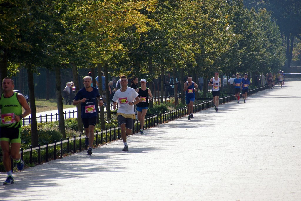 Grzegorz Gronostaj zwycięzcą legnickiego półmaratonu - część 2