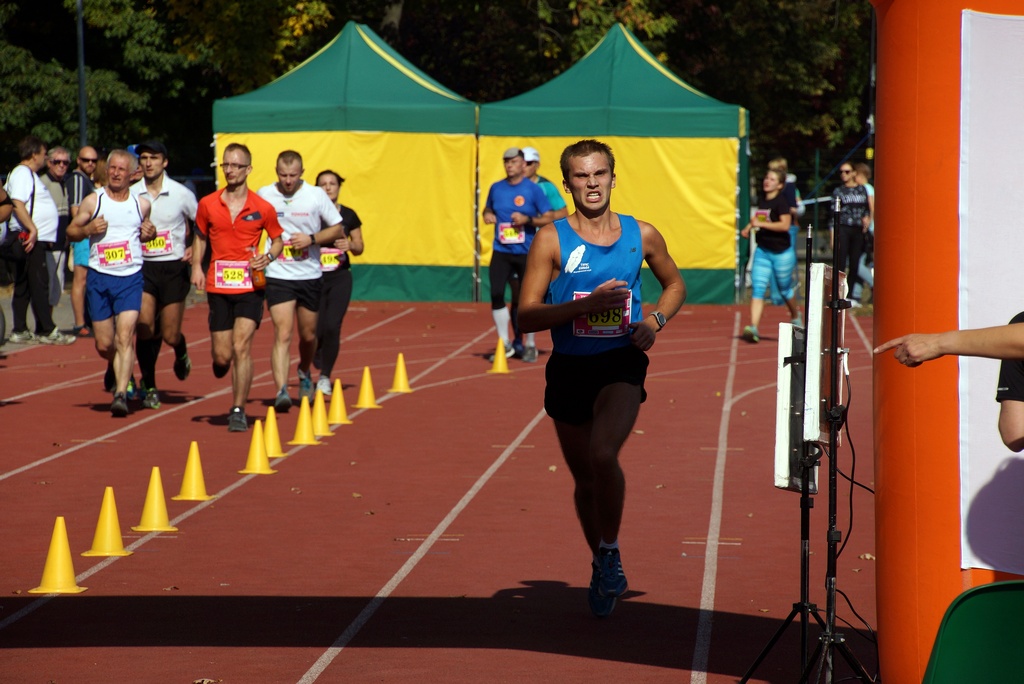 Grzegorz Gronostaj zwycięzcą legnickiego półmaratonu - część 2