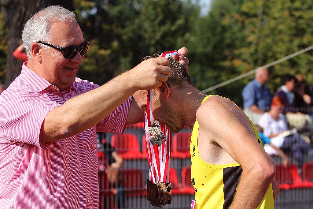 Grzegorz Gronostaj zwycięzcą legnickiego półmaratonu